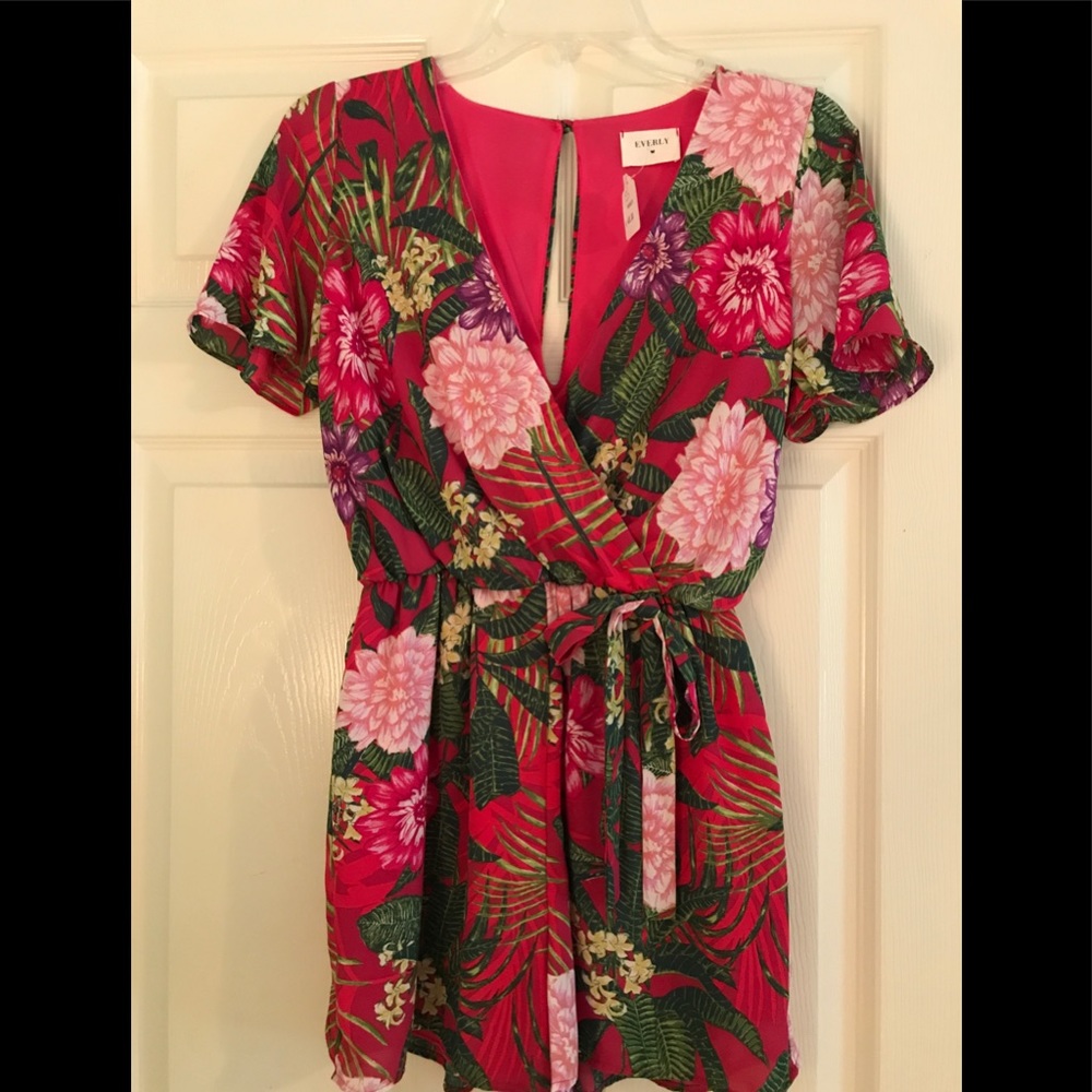 NWT Small Everly Romper